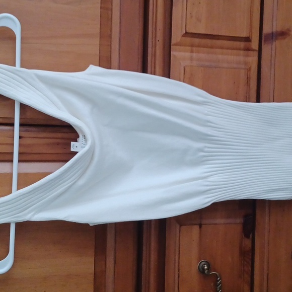 Top - Picture 5 of 5